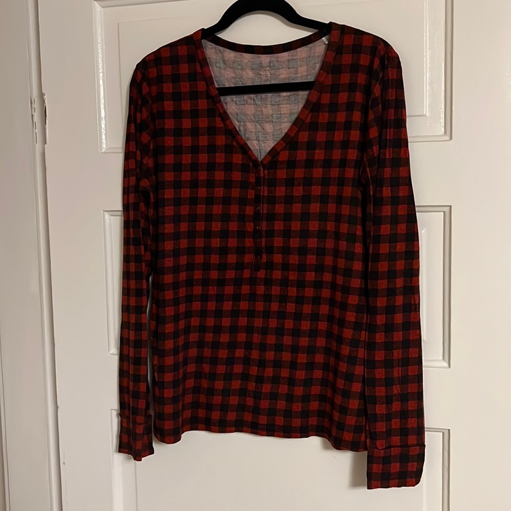 Posh Peanut Grayson Mama Lounge Top